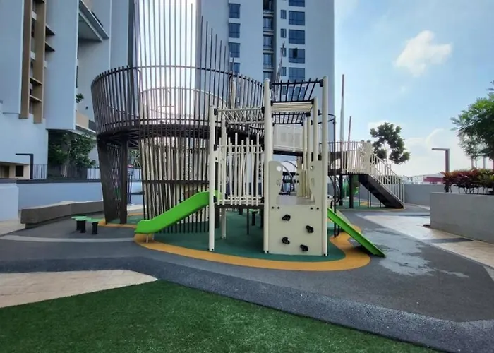 Sky Trees 15-06 4Pax, Bukit Indah, Aeon, Legoland, Netflix