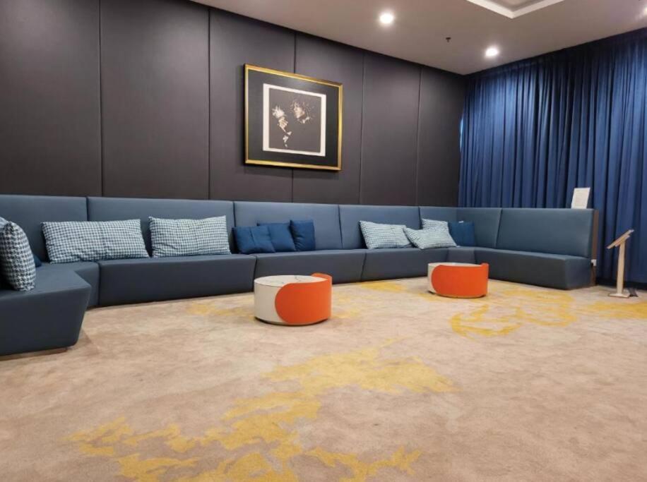 Sky Trees 15-06 4pax, Bukit Indah, Aeon, Legoland, Netflix Apartment